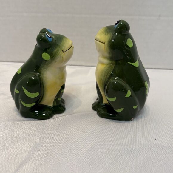 Vintage Frog Salt & Pepper Shakers Ceramic Green Yellow White Toads - Picture 3 of 8
